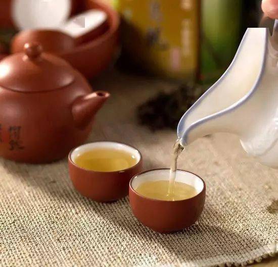 茶香裊裊間，品的是人生滋味